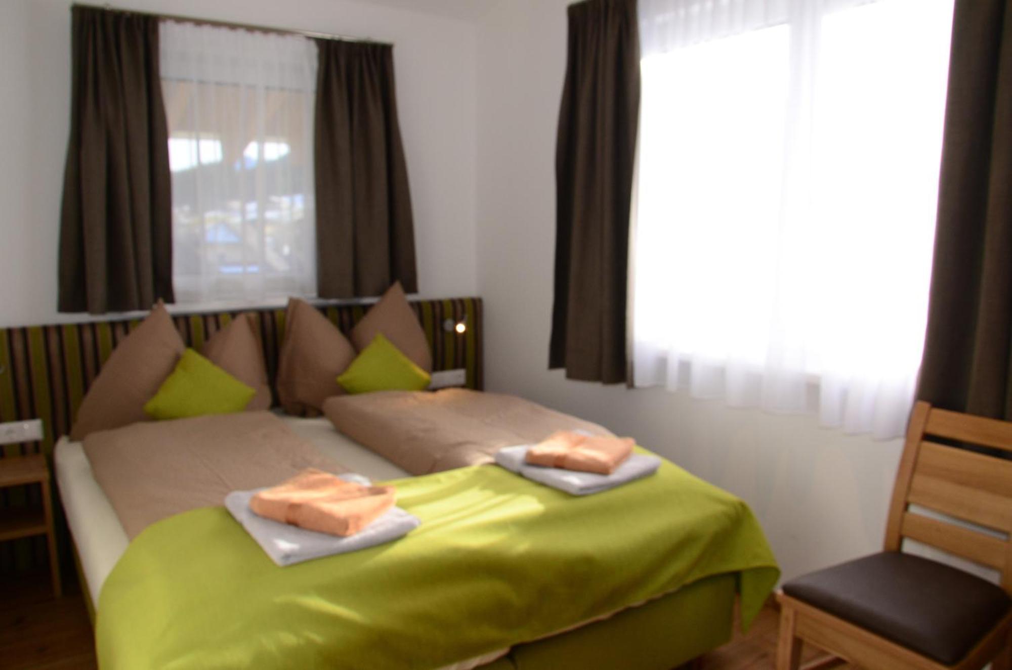 Apartment Haus Van Der Leij Russbach am Pass Gschuett Phòng bức ảnh
