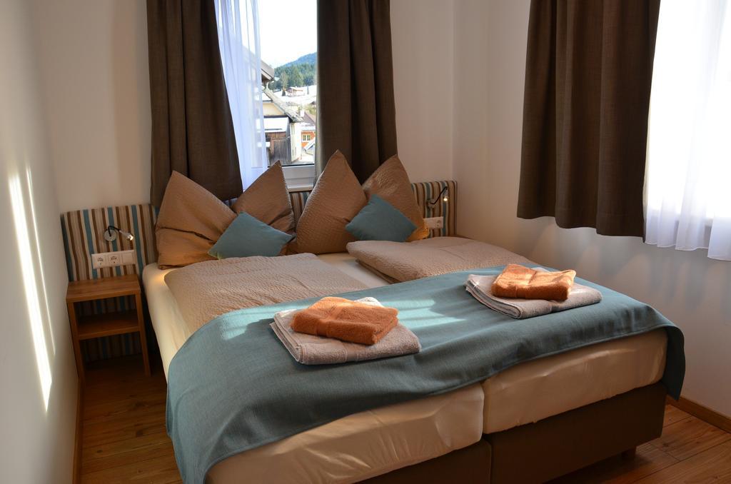 Apartment Haus Van Der Leij Russbach am Pass Gschuett Phòng bức ảnh