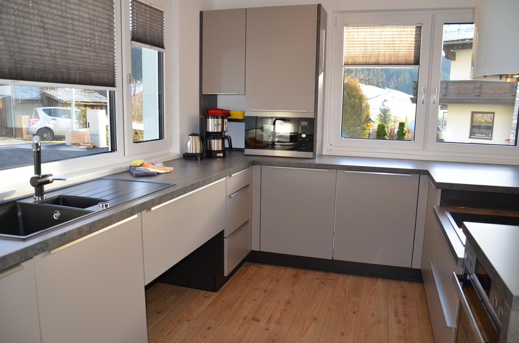 Apartment Haus Van Der Leij Russbach am Pass Gschuett Phòng bức ảnh