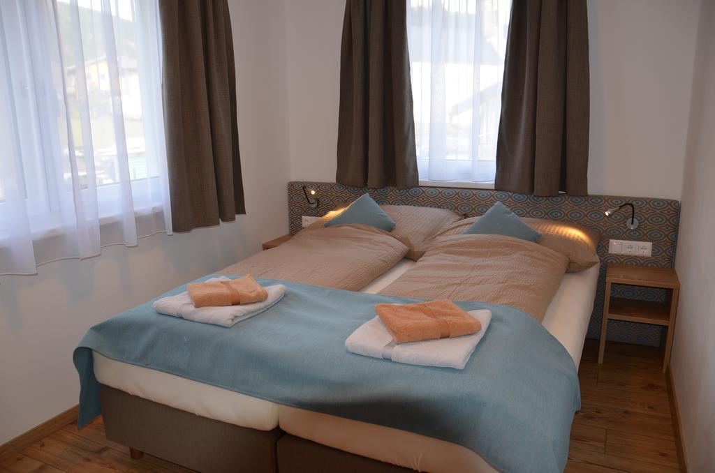 Apartment Haus Van Der Leij Russbach am Pass Gschuett Phòng bức ảnh